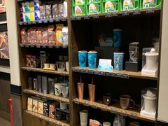 零售区-星巴克(北京南站第二店)