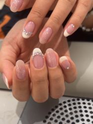 -丽心自助美甲美睫