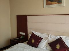 -兴芮温泉度假区