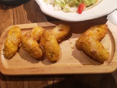 香脆金黄蕉-明洞阿姨·韩式酱蟹烤肉·创意料理(三元桥店)