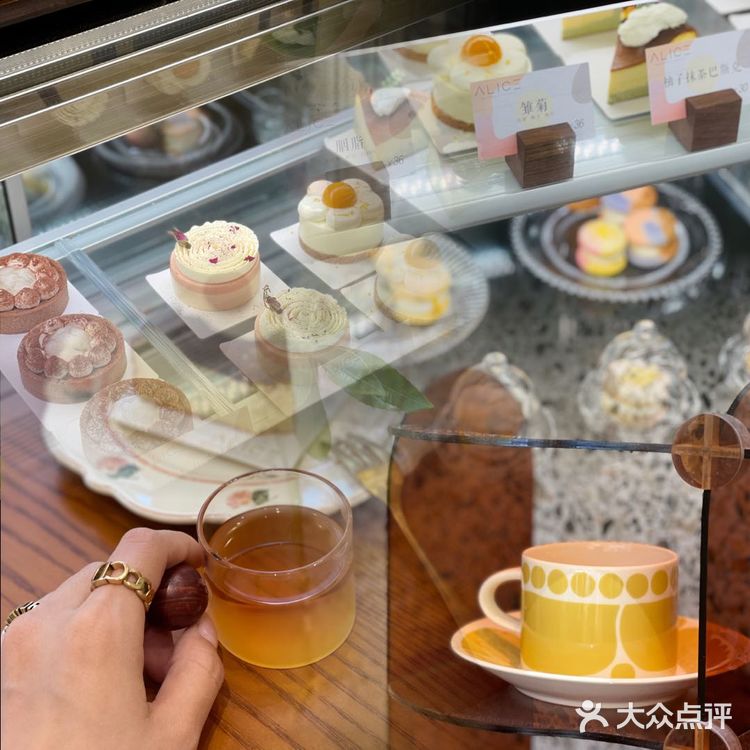 佛山探店顺德咖啡厅 韩国街头的咖啡厅 法式甜点