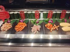 -芝小官毛肚火锅海鲜自助(苏州吴江区万宝店)