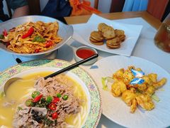 -荷塘秋月·本帮江浙菜(国权路店)