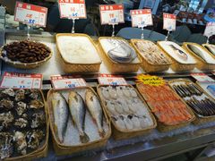 -万龙洲海鲜(大兴绿地缤纷城店)