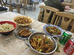 -江城燕子大排档(江汉路步行街店)