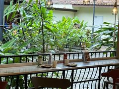 -植物园哈利亚餐厅