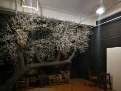 点击看大图 -THE QUEEN(北京店)