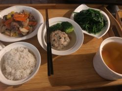 -卓玥国际月子会所(罗山路店)