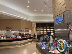 -亚龙湾希尔顿自助餐厅·海鲜·烧烤·沙滩BBQ·现场乐队