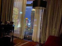 -广州天河希尔顿酒店