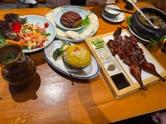 -老滇山寨•云南特色菜•地方菜•民族风情歌舞表演(金碧店)