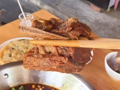 -大众跷脚牛肉馆·非遗传承单位(峨眉山店)