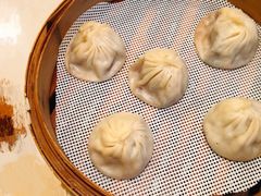 至尊黑松露小笼包-舊街坊茶楼(市二宫店)