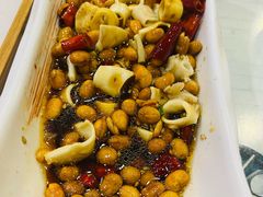 -泉哥小平房串店