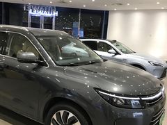 -华为授权体验店(中山公园来福士)