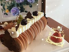 -VERIE BAKEHOUSE