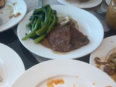 -东方红海鲜百汇(国际大厦店)