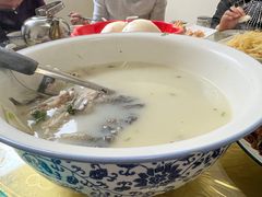 -美顺香食府鱼头老店(雪野湖店)