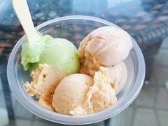 -古老冰山特色冰淇淋店(艾提尕尔店)