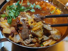 铜锅牛杂-绿茶餐厅