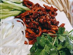 -关东小磨东北菜(上海长风大悦城店)