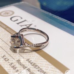 点击看大图 -Cindy Jewelry·钻戒·彩色宝石