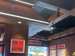 -巴卤社老火锅(财富店)