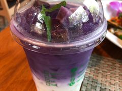 -Chom Cafe and Restaurant