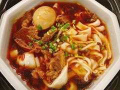 -呷佬·长沙手工米粉(金沙江路店)