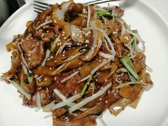 -煲王粤菜餐厅(中侨中心店)