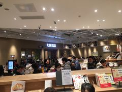 等位区-七鲜超市(瑞虹天地太阳宫店)