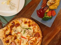 BBQ鸡肉披萨-慢隅法式小馆·生日求婚西餐厅