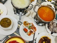 -金马门国际美食百汇(珞喻路店)