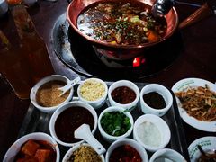 -朝伟清真铜瓢牛肉馆(三十年老·店)