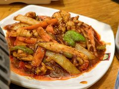 炒鱿鱼-喇喇排骨火锅·传统韩式脊骨汤(望京西园总店)