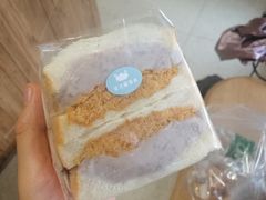 -沁屋面包店(人民东路店)