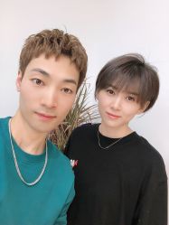 -BULB STUDIO 巴柏明星发型工作室