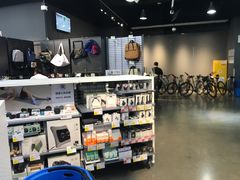 -迪卡侬(大英山店)