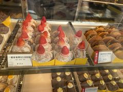 -85度C(生甜甜圈研究工坊·上海松江人民北路店)