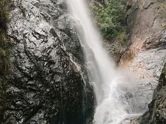 -南昆山川龙瀑布