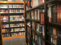 -西西弗书店&矢量咖啡(壹方购物中心店)