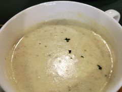 蘑菇奶油浓汤-LUCCA卢卡西班牙海鲜饭(远洋广场店)