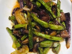 豆角烧茄子-秦香阁·西北家常菜(徐汇日月光中心店)