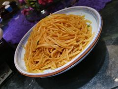 -95号酱骨·一块豆腐(展春园西路店)
