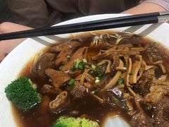 肥肠老卤捞面-囿面传统制面馆(中央路店)