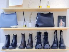 -nana showroom娜娜家服装店