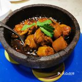 每次来蟹粉、猪尾是必点的，但是这两道菜都有一个特点