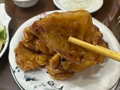 蓝莓锅包肉-牛庄高晓山风味馅饼城(海城店)
