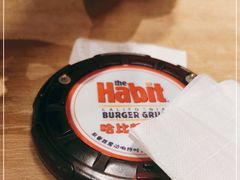 -The Habit Burger Grill 哈比特汉堡(爱琴海店)
