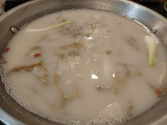 -老来福·非遗酸汤兔(凯旋路店)
